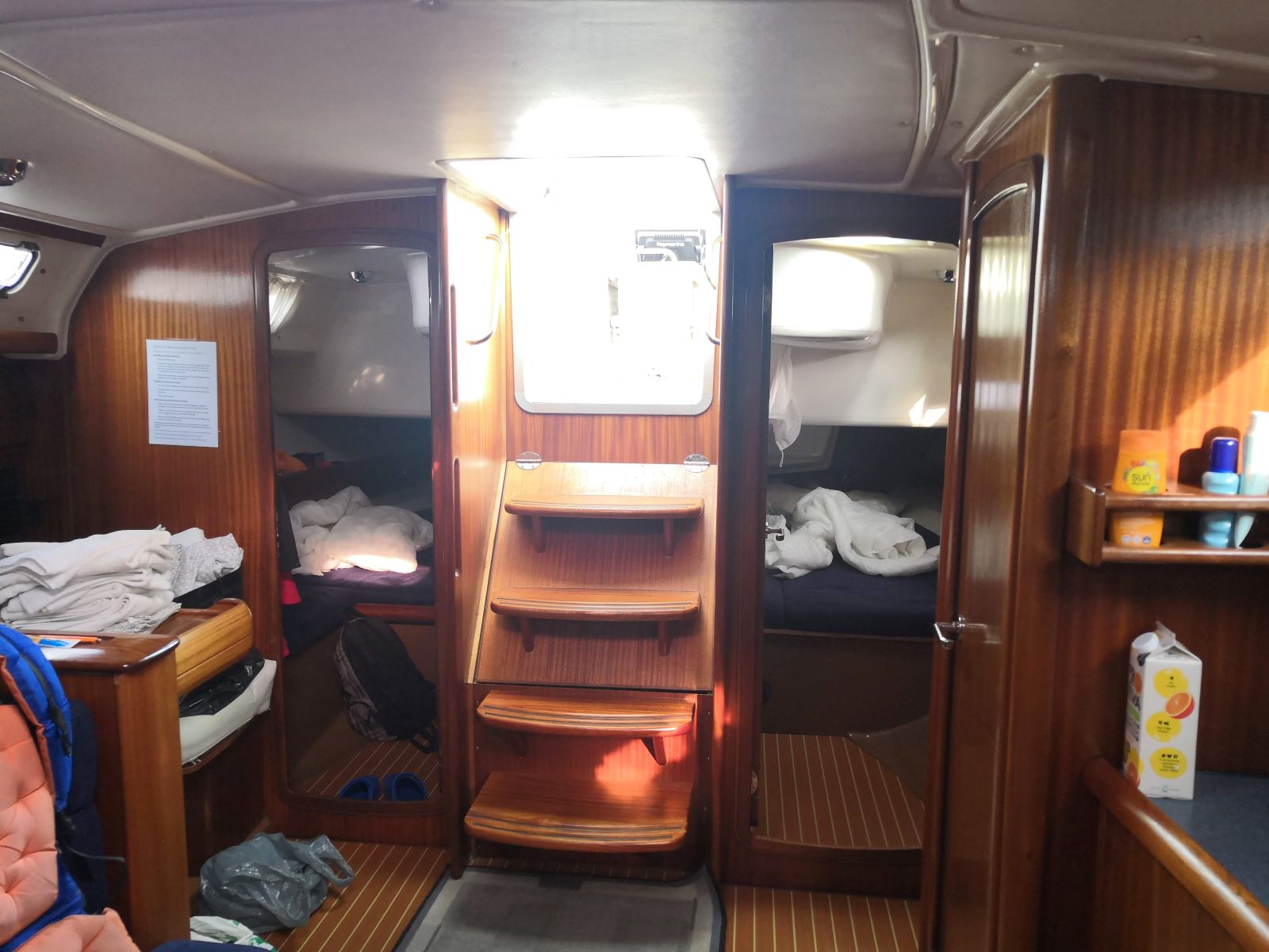 Schůdky do podpalubí