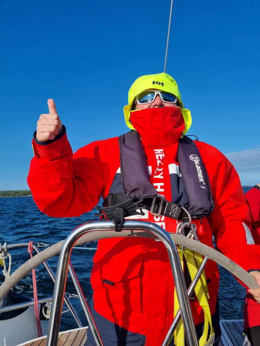 Markéta za kormidlem