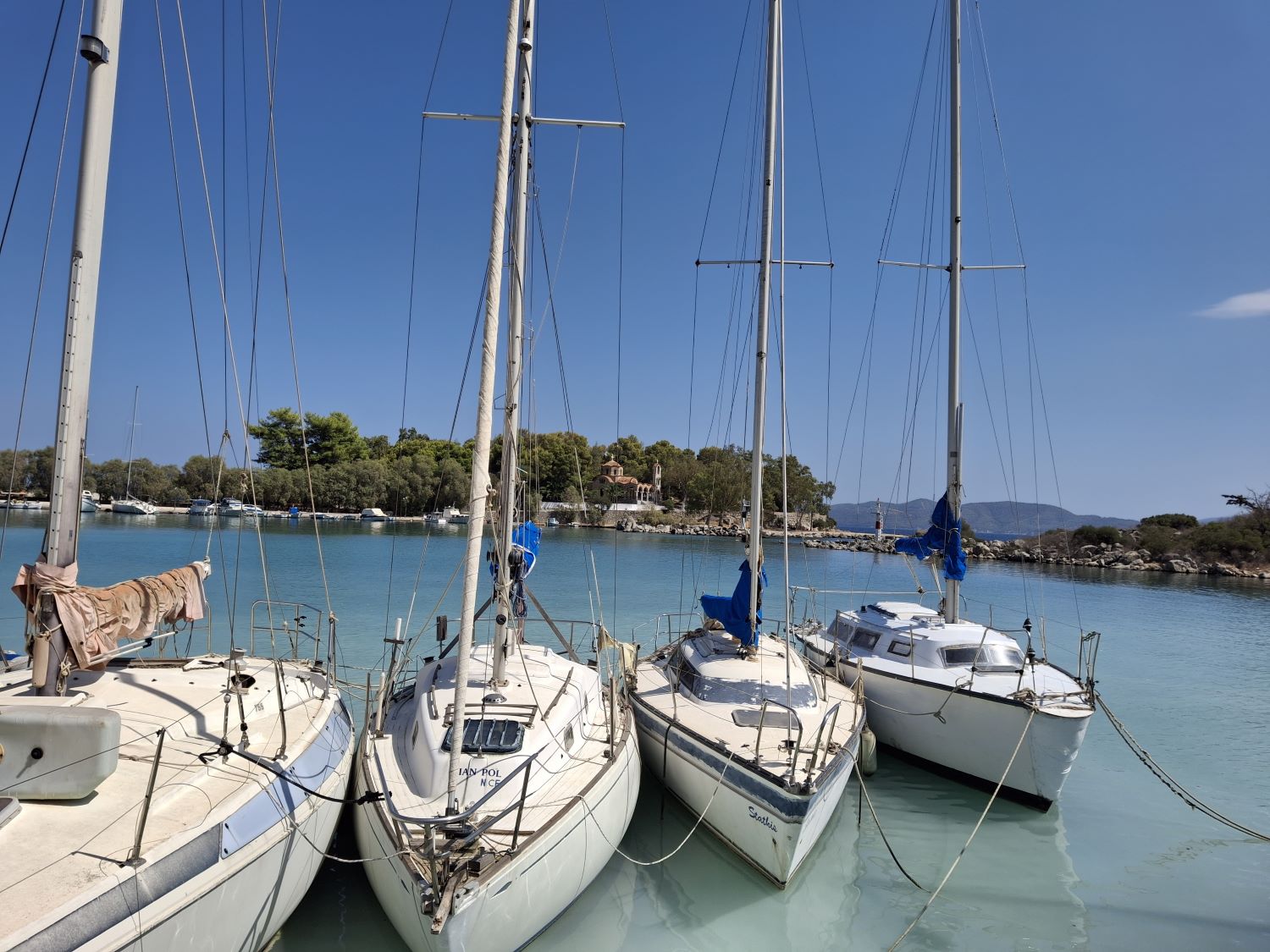 Methana a sirné prameny